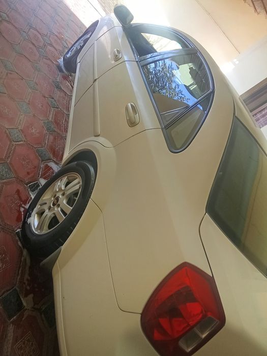 Laceti 1,6 2008 avtomat