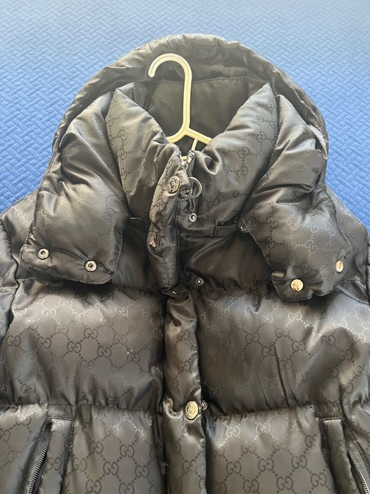 Ново!Дамско яке Gucci