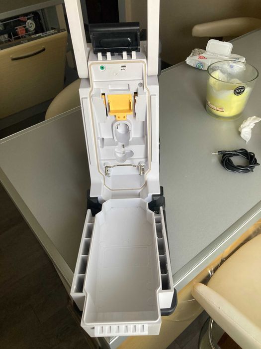 Радио Makita DMR 104