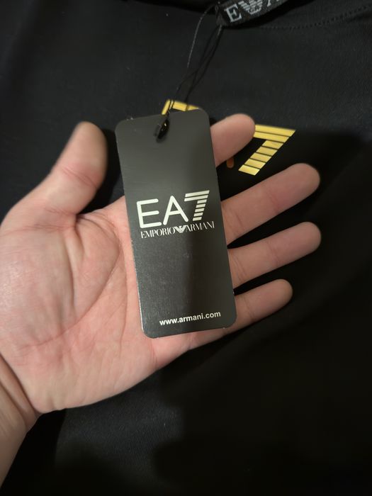 Tricou EA7 Emporio Armani negru logo auriu, XXL