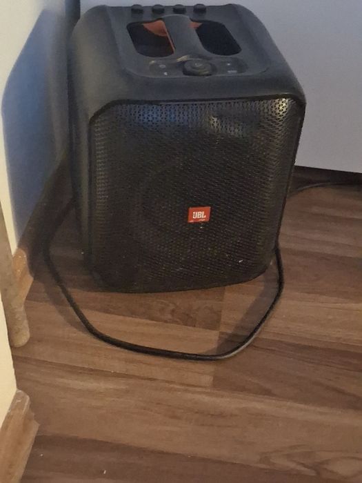 Boxa jbl la doar 1000 de lei