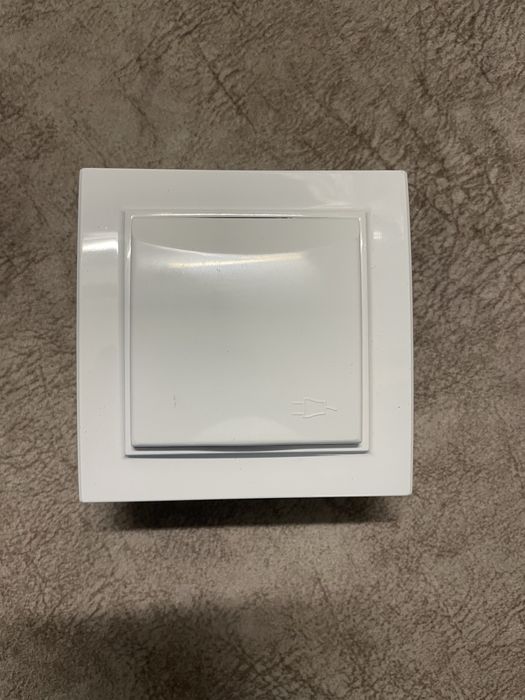 Розетки и Выключатели