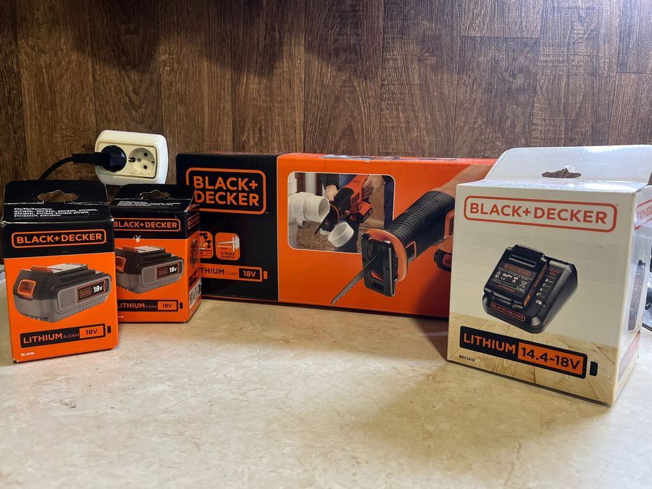 Акумулаторен саблен трион Black & Decker BDCR18N + 4.0ah батерии