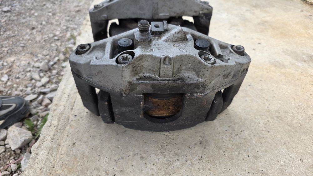 Предни Апарати ATE VW Passat B6 3.2 FSI