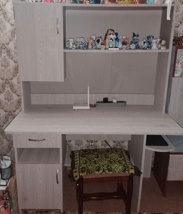 Стол компьютерный