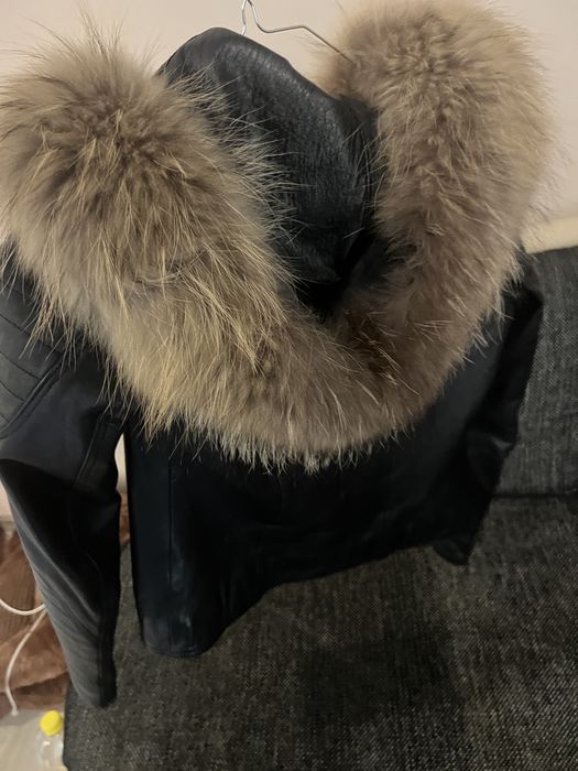 Кожени якета с качулка от лисица