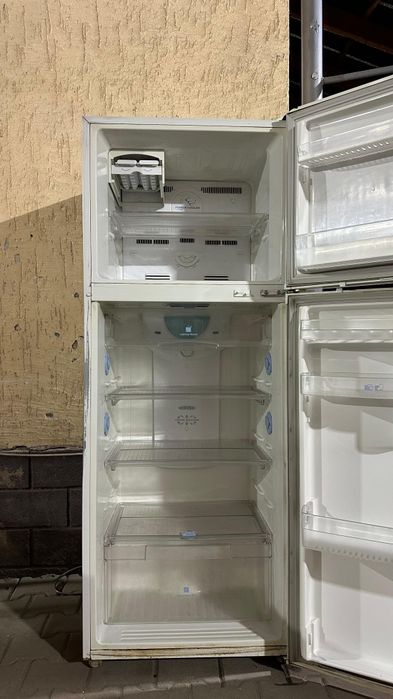 Холодильник на запчасти