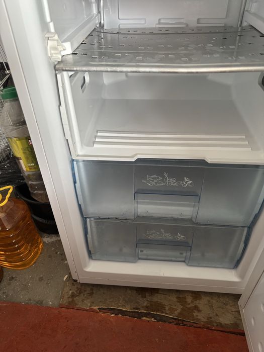 Продам холадильник на запчасти