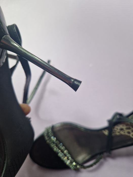 Босоножки женские