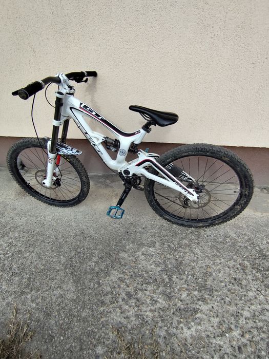 Vand bicicleta full suspension gt fury 3.0
