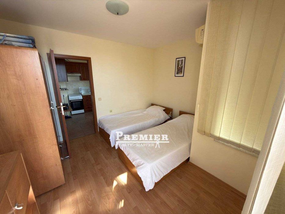 Тристаен апартамент в много добре поддържан комплекс