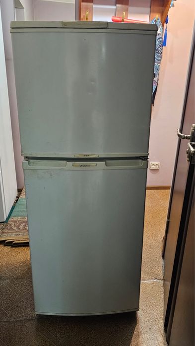 Холодильник Бирюса