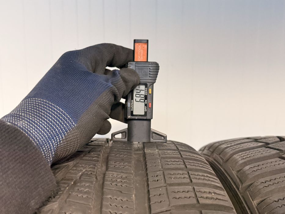 215/45/17 зимни гуми HANKOOK winter i*cept evo2