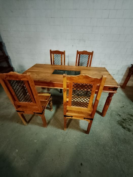 Масивни Маси и столове