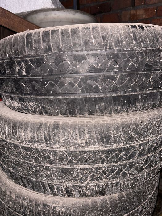 Продам  резина лето 225/60/18