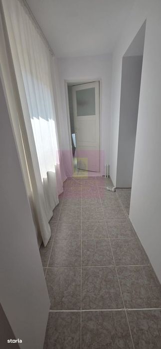Casa cu 4 camere de vanzare in Campina