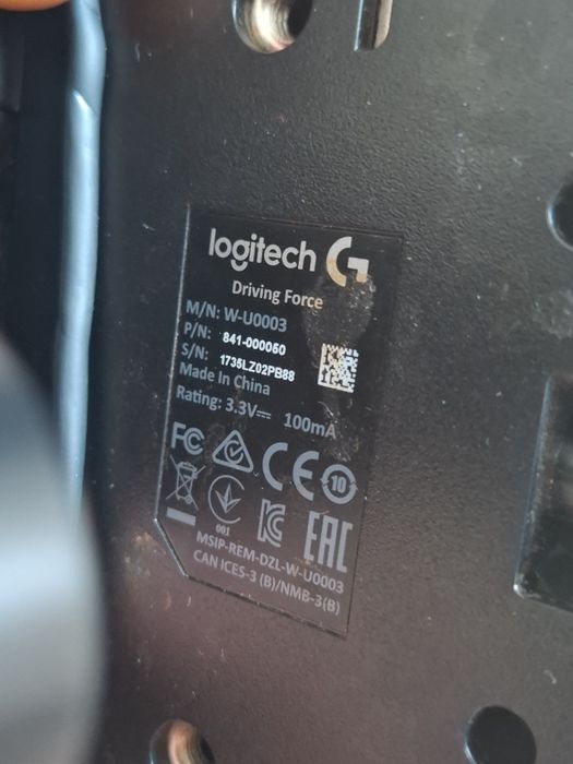 Kit Complet Logitech G29 (Volan + 3 Pedale + Schimbător Viteze) PC / PS4 / PS5