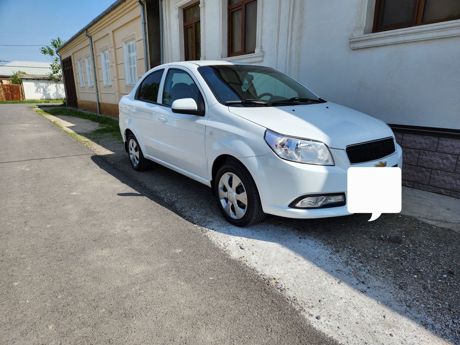 Нексия-3, механика, 230 минг юрган, петнолар бор,