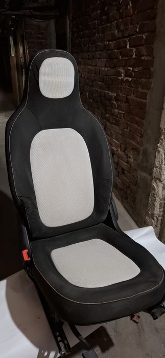 Предни седалки Smart ForFour с подгрев