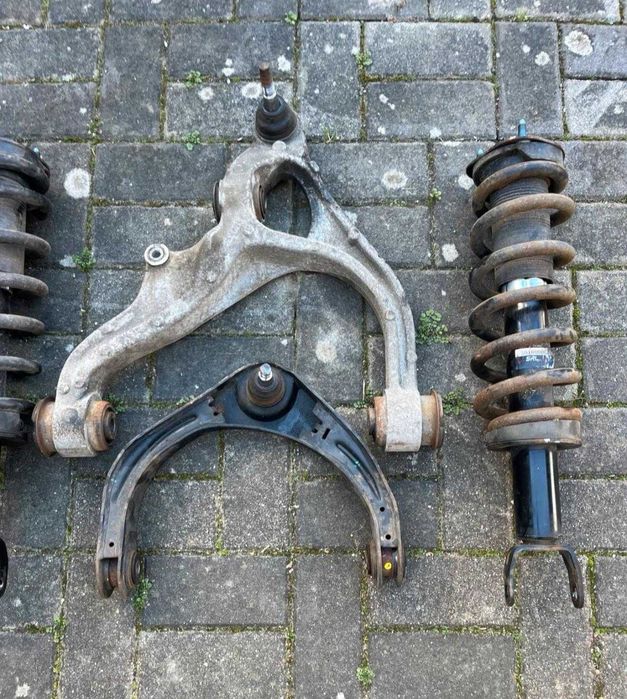 brate inferiore superiore amortizare fata Dodge Ram