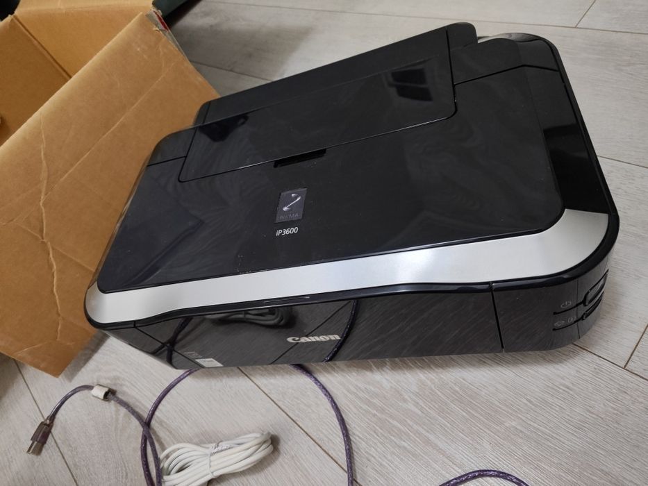 Продам принтер Canon ip3600