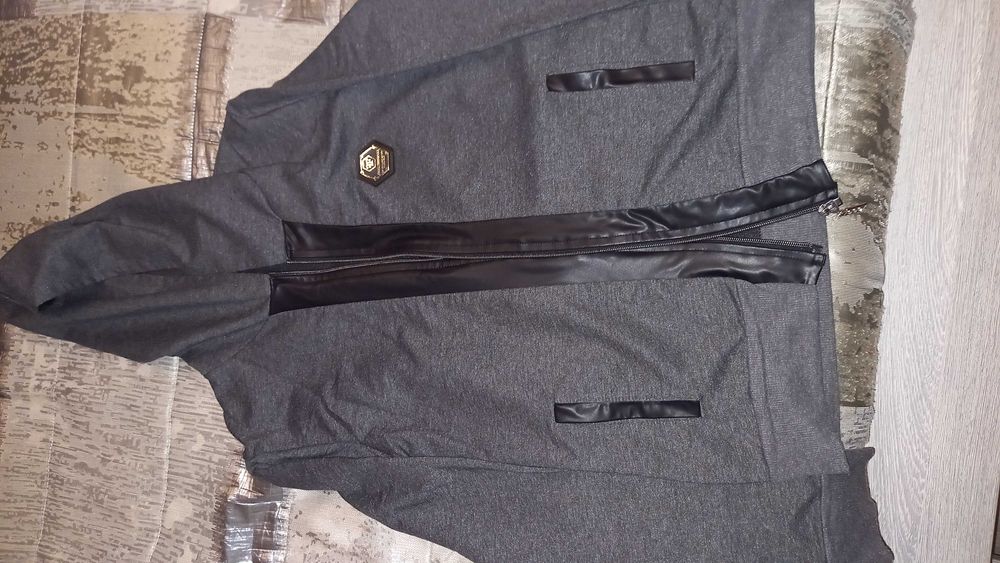 Дамски спортен комплект