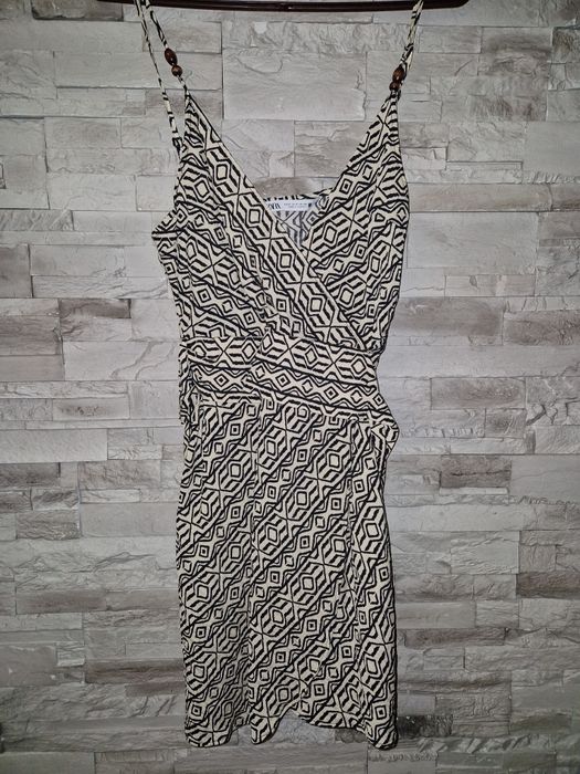 Чисто нова рокля zara