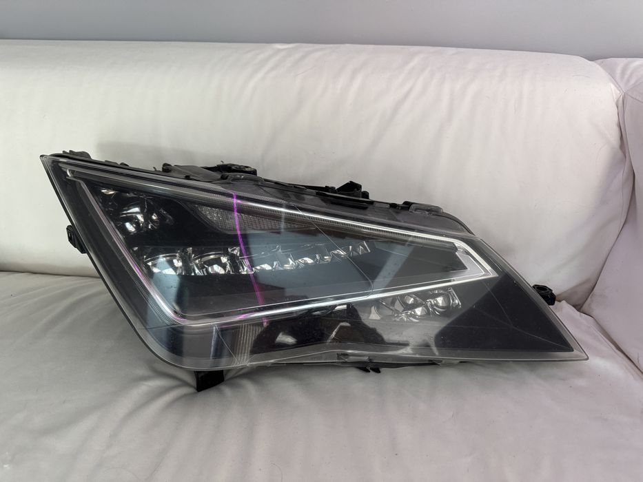 Far dreapta Seat Leon 5f matrix/led an 2014