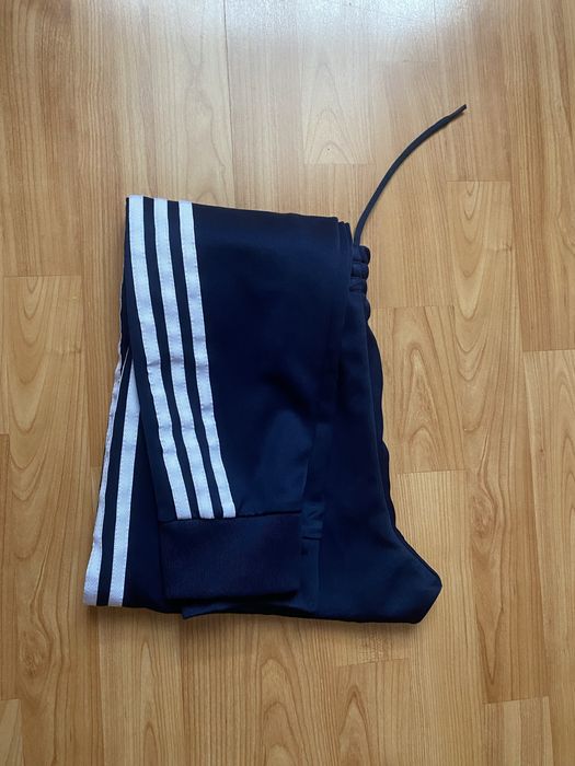 Pantaloni de trening Adidas