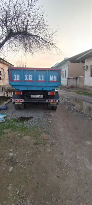 Isuzi Самосвал 2011 года