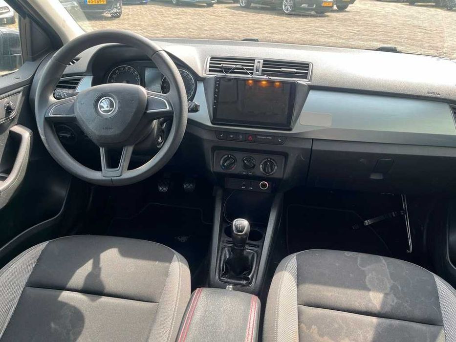 skoda fabia 3 avariat motordefect motorstricat euro 5 fabia 2016 -1.4d
