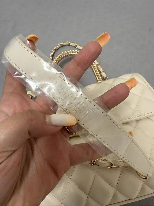 Чисто нова шанел чанта