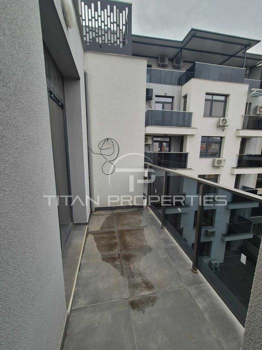 Продава се Тристаен апартамент в Пловдив, Младежки Хълм - 123 кв.м за 1830 €/кв.м - Снимка #8