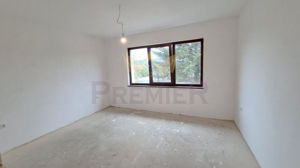 Продава се Къща в с. Осеново, Област Варна - 192 кв.м за 1016 €/кв.м - Снимка #8