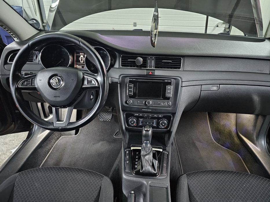 Trimuri bord skoda superb