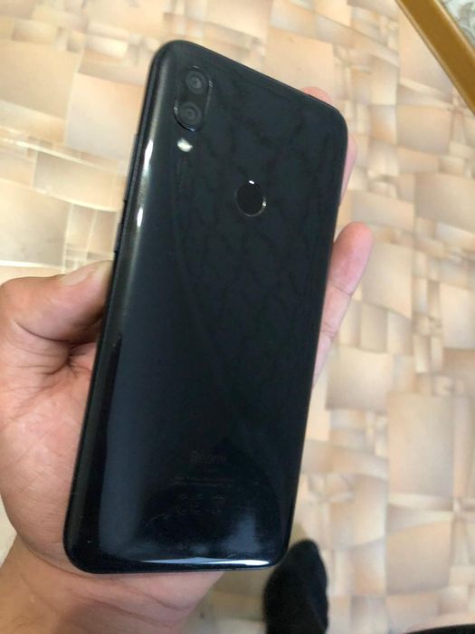 Продам редми 7 не дорого