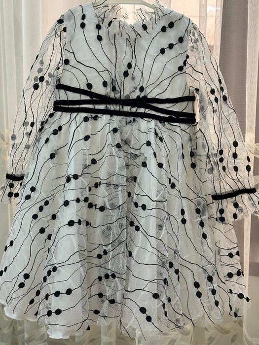 Нарядные платья  б/у