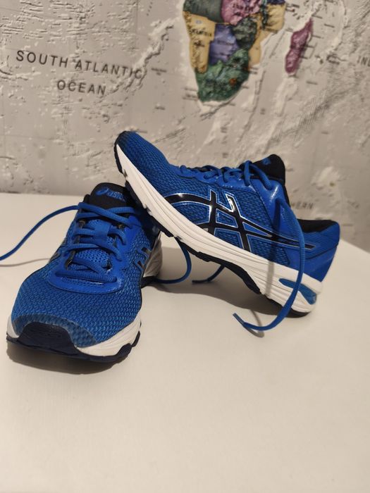 Incaltaminte Asics 39,5 (25cm) impecabil
