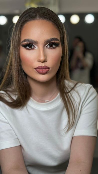 Ofer servicii de make-up