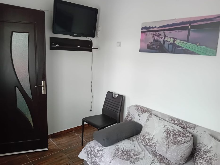 Vând sau inchiriez apartament /garsoniera renovata și utilata complet