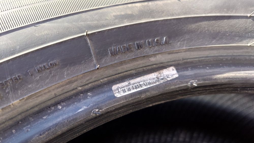 Продаю Шины Toyo