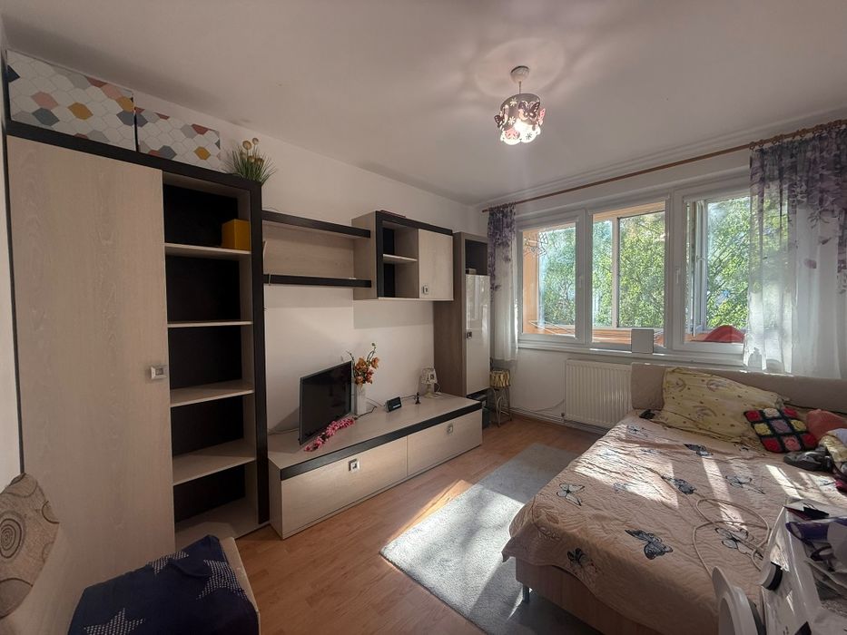 Proprietar apartament 3 camere Făget Bd. Gării