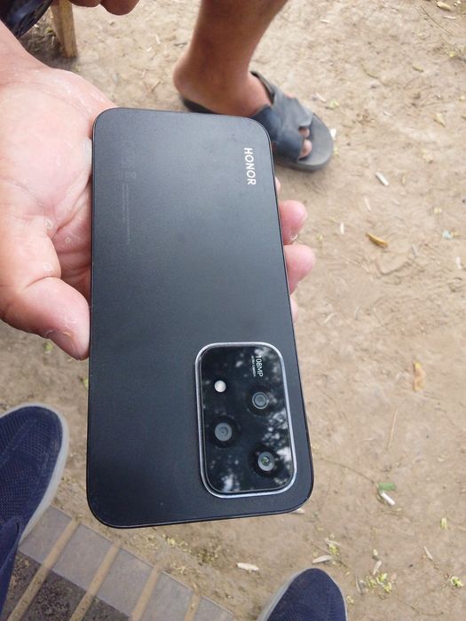 Honor ultra 200 telifon 3 boʻldi olinganiga dokument karvonga bor