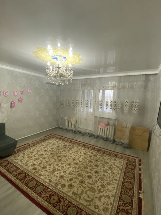 Геологтан 3 бөлмелі пәтер сатылады