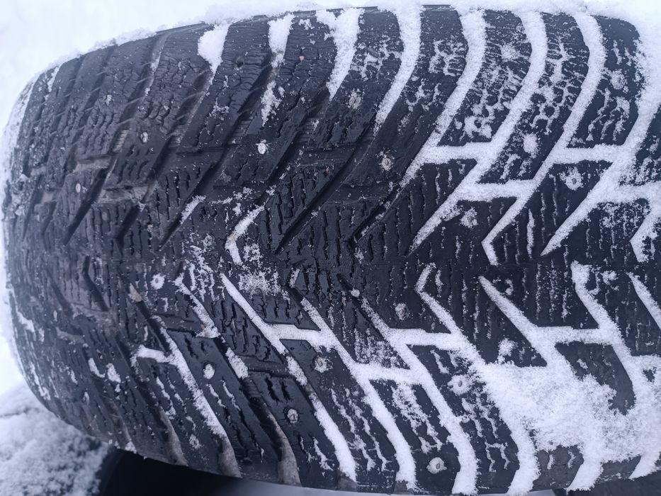 Продам зимнию резину