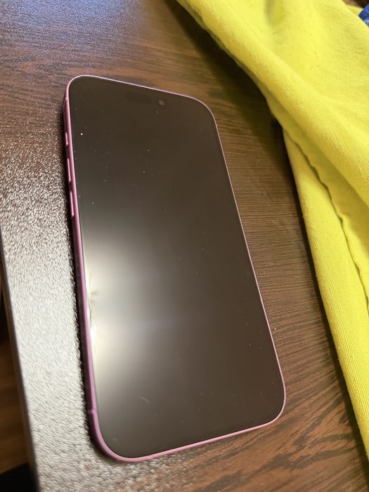 Iphone 16pink 512gb с гаранция