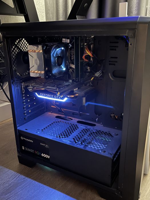 Продай компьютер i5-8400 БЕЗ ВИДЮХИ DDR4