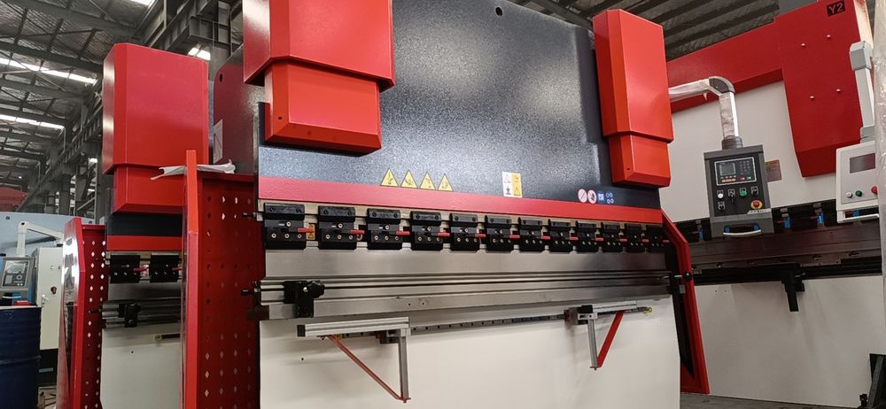 Листогибочный станок KMT KPB 1600