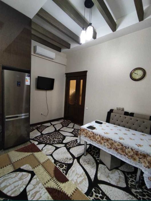 Продаётся 3х-комнатная метро Беруний