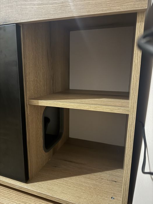 Скрита котешка тоалетна TV шкаф